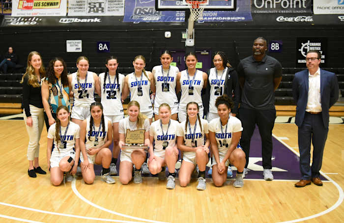 z South Medford Clackamas 6A Oregon girls basketball final Taylor Balkom 22